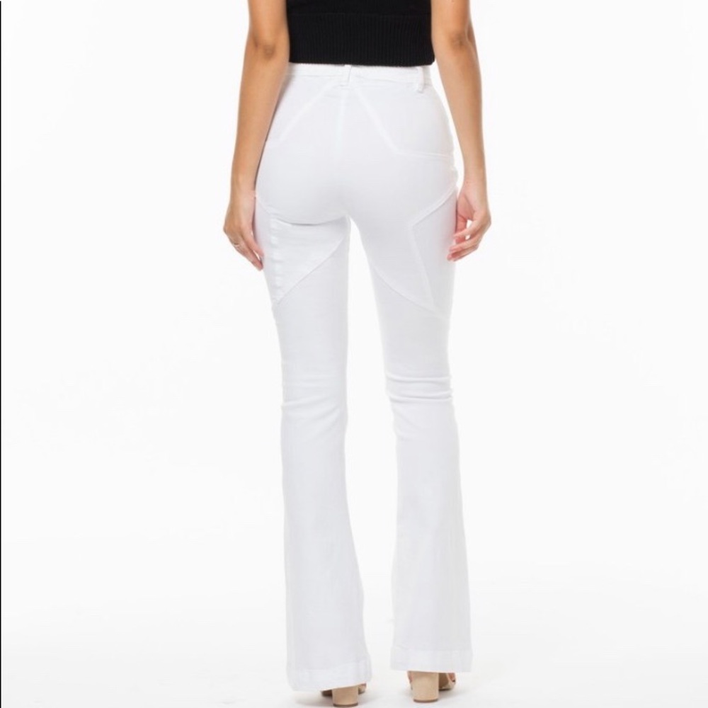 Revice Venus flares-white